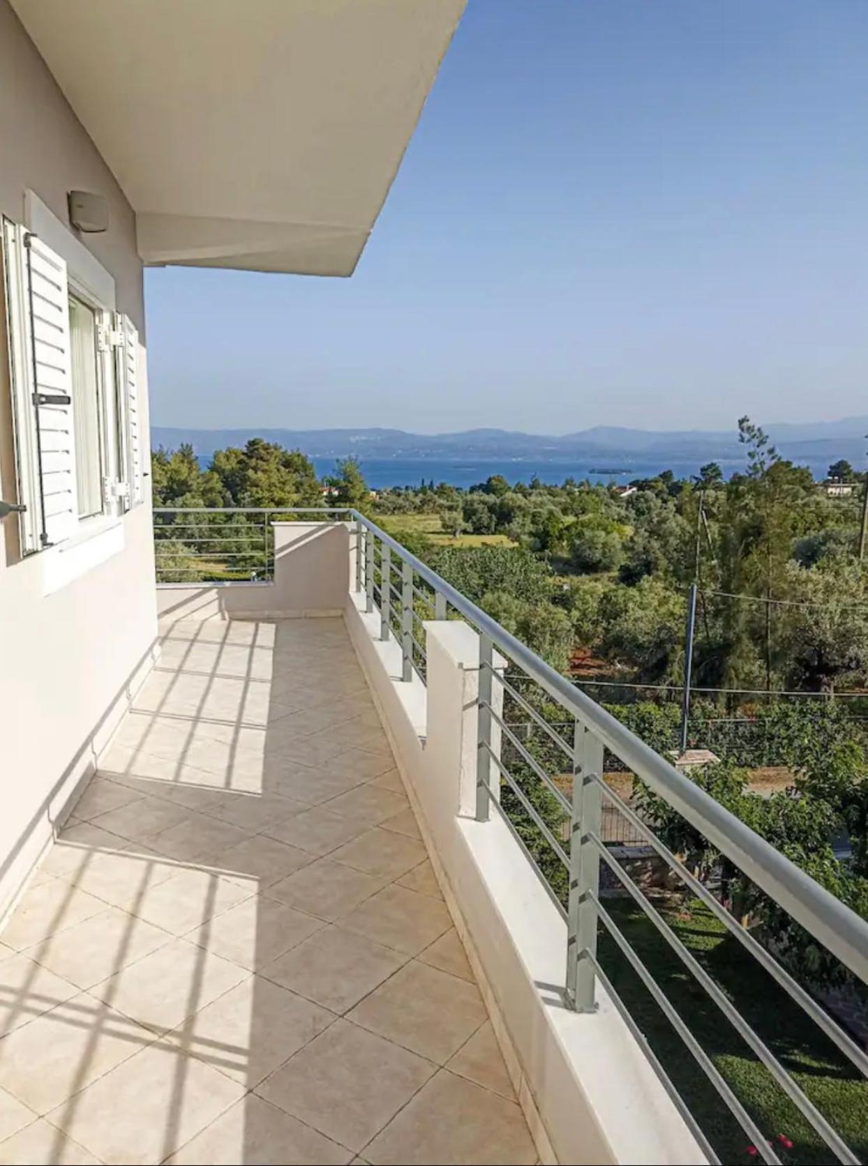 Eretria Homestay Extérieur photo